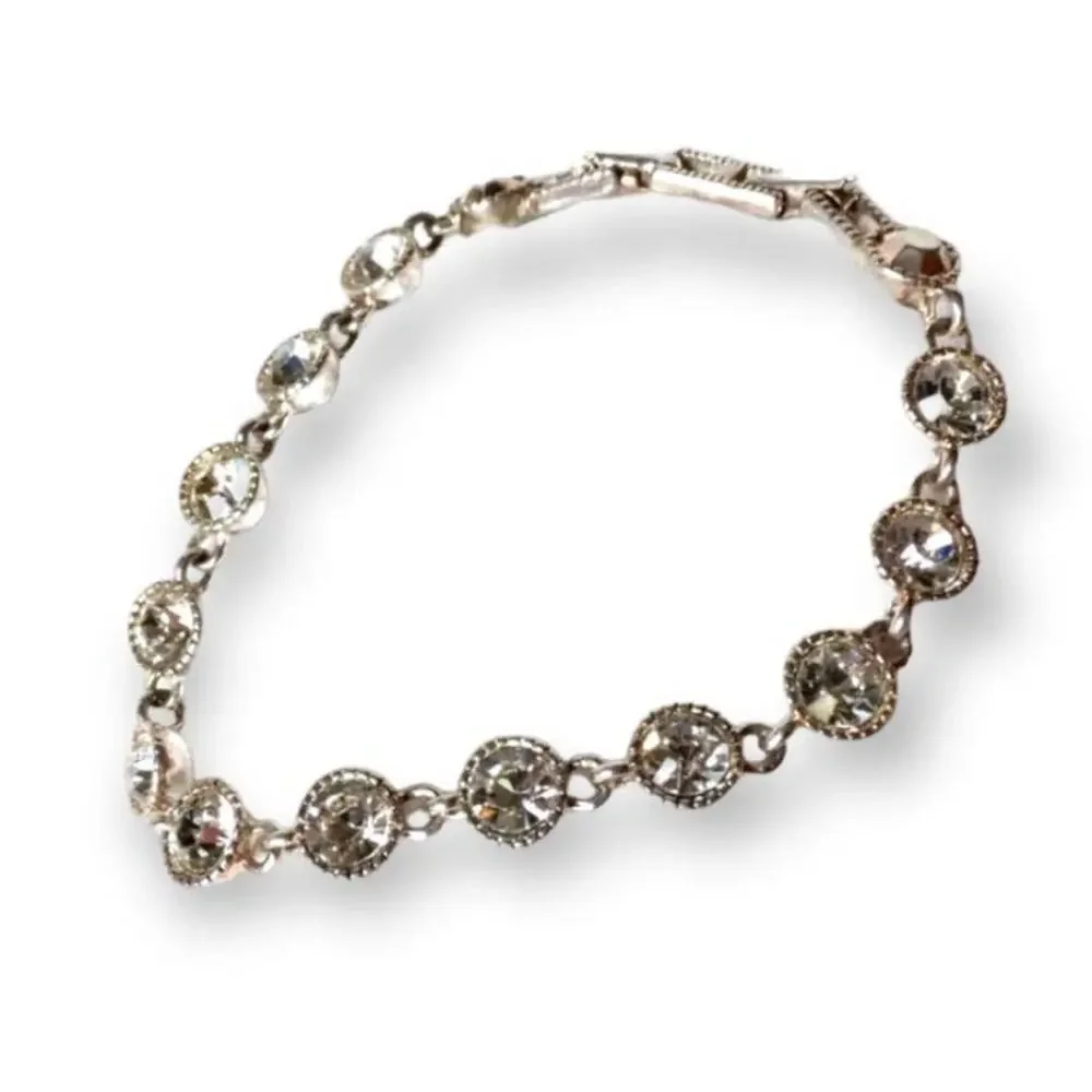 AVON rhinestone tennis bracelet
